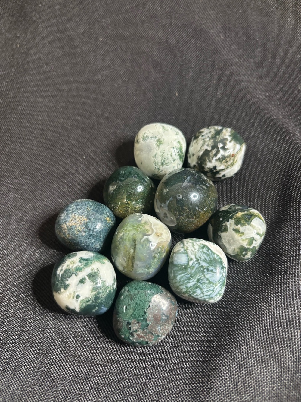 10 Moss Agate Polished Tumbled Stones - Green and White Decorative Set